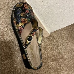 Alegria Queenie Tuscany Floral Leather Maryjane Clog 40 9.5 Jewel-tone Metallic